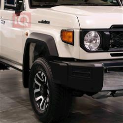 تۆیۆتا لاند کرۆزەر 76